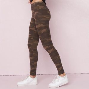 Camo leggings